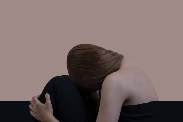 Διαγενεακό Τραύμα: Πώς το Ψυχικό μας DNA περνά από γενιά σε γενιά